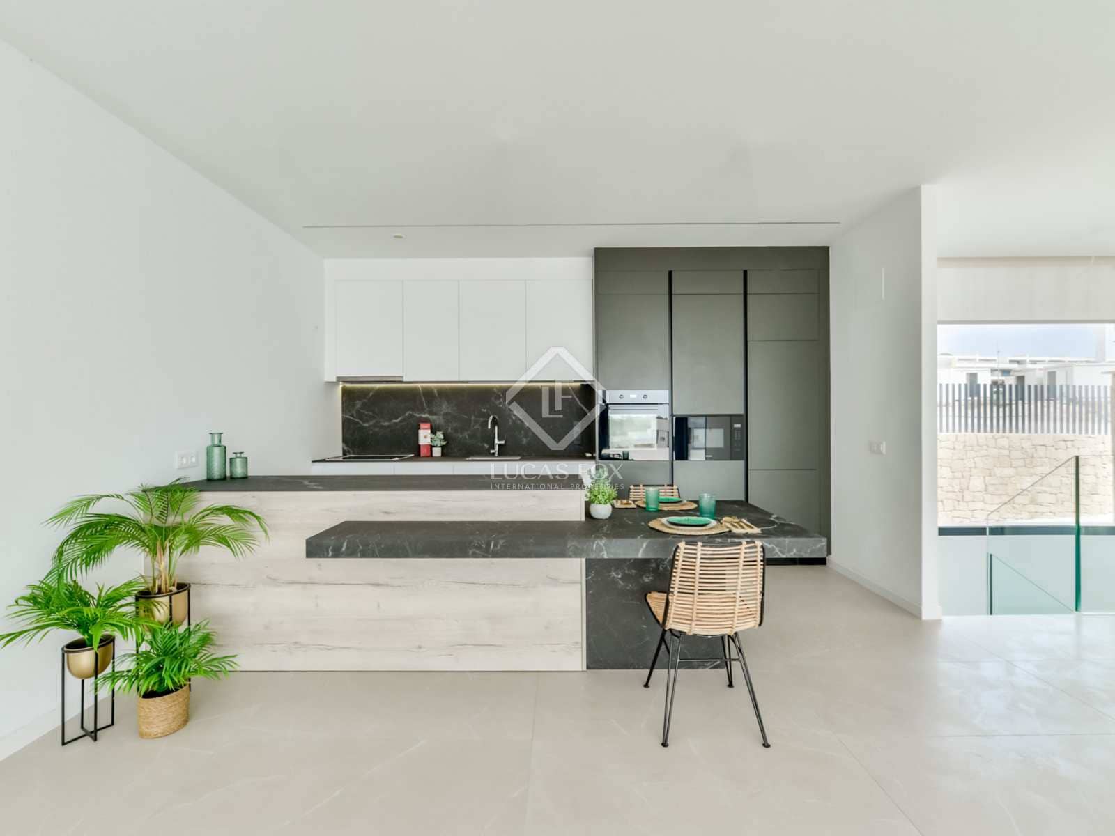 4 bedroom Villa for sale in Finestrat with pool garage - € 1,150,000 (Ref: 7709794)