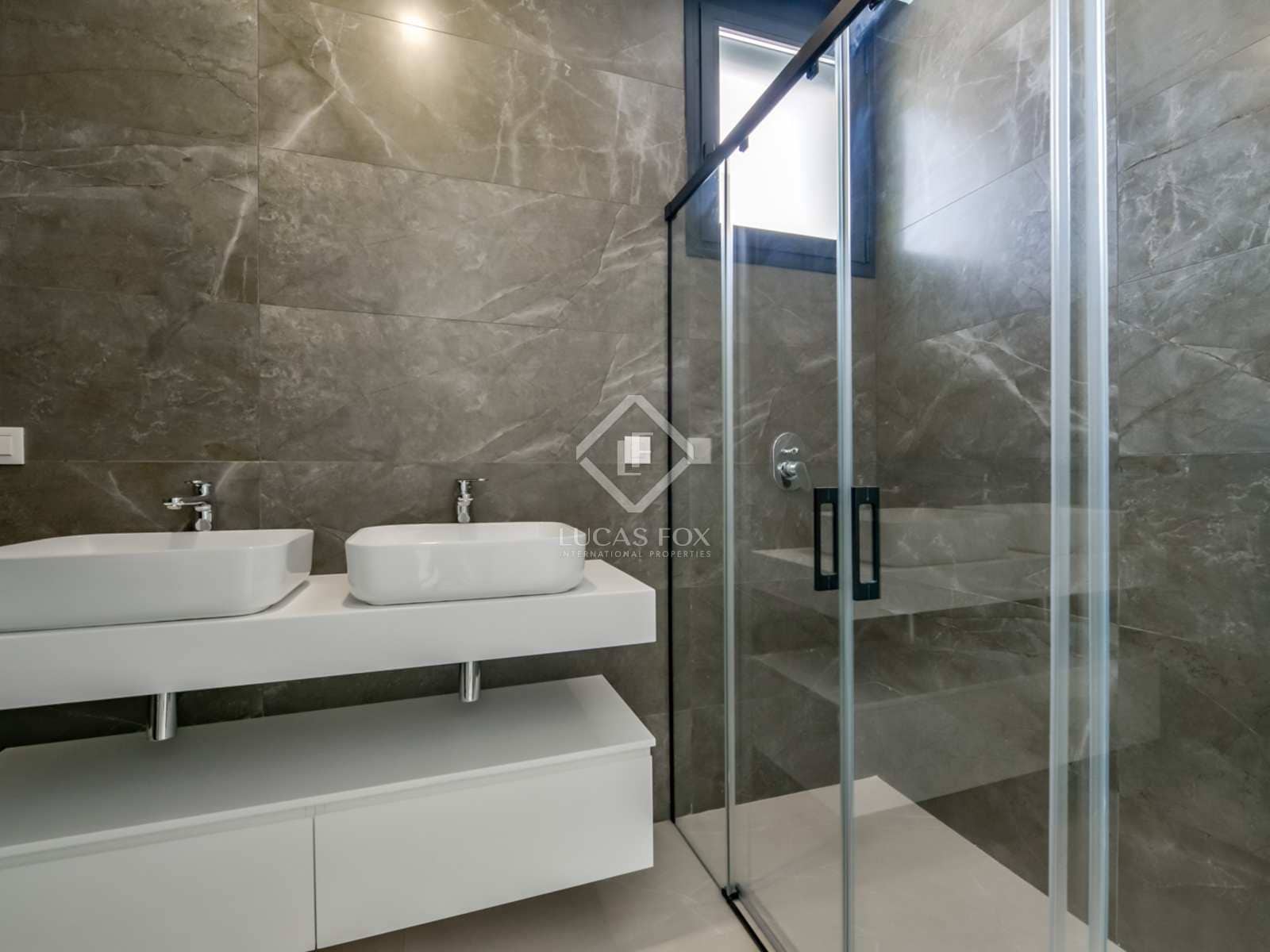 4 bedroom Villa for sale in Finestrat with pool garage - € 1,150,000 (Ref: 7709794)