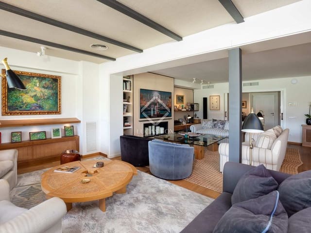 7 soverom Villa til salgs i La Bisbal d'Empordà med svømmebasseng garasje - € 3 690 000 (Ref: 7709801)