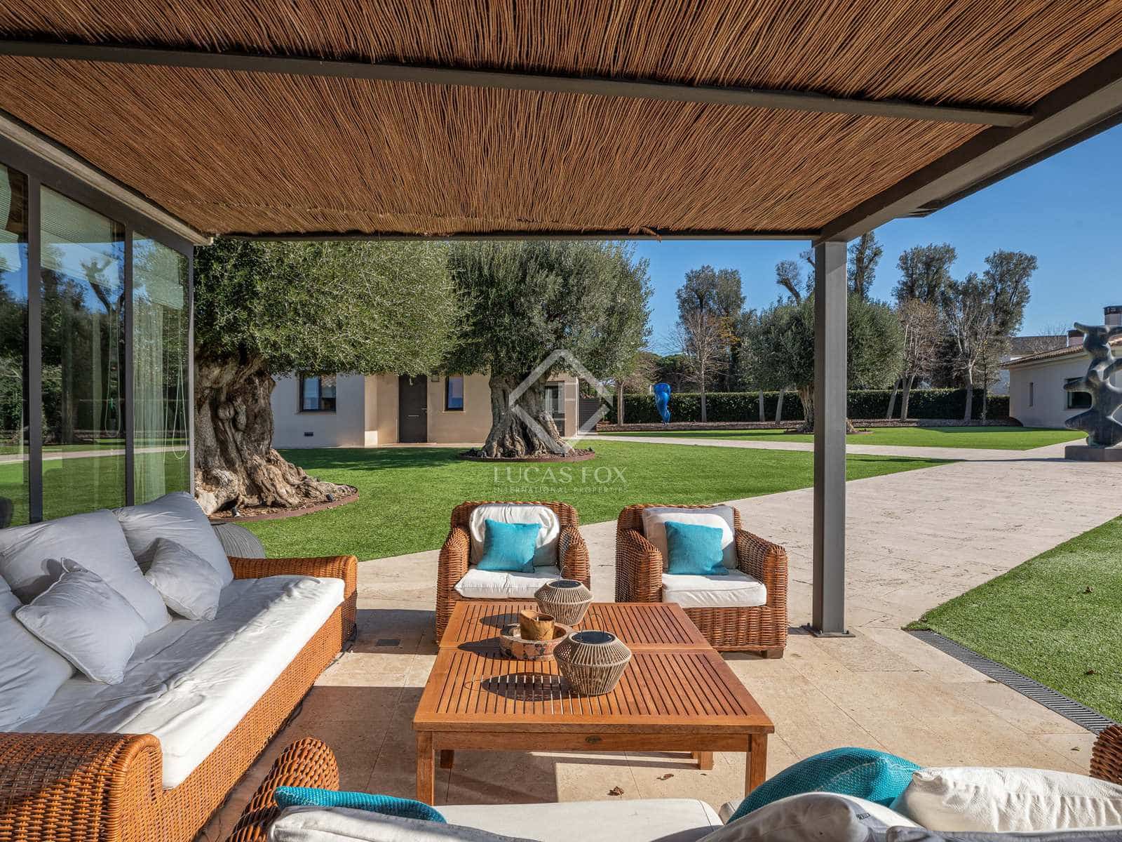 7 sypialnia Willa na sprzedaż w La Bisbal d'Emporda z basenem garażem - 3 690 000 € (Ref: 7709801)