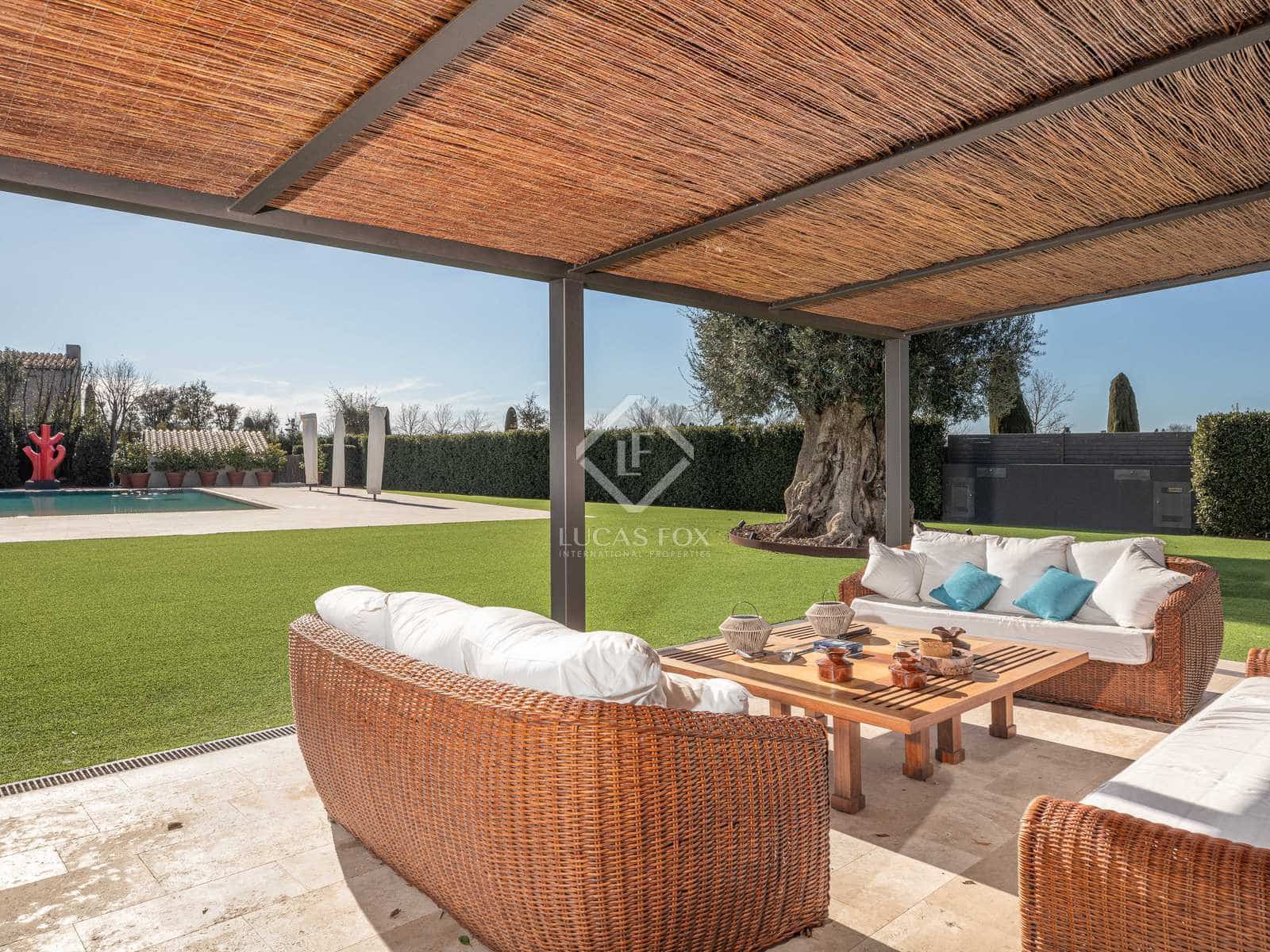 7 sypialnia Willa na sprzedaż w La Bisbal d'Emporda z basenem garażem - 3 690 000 € (Ref: 7709801)