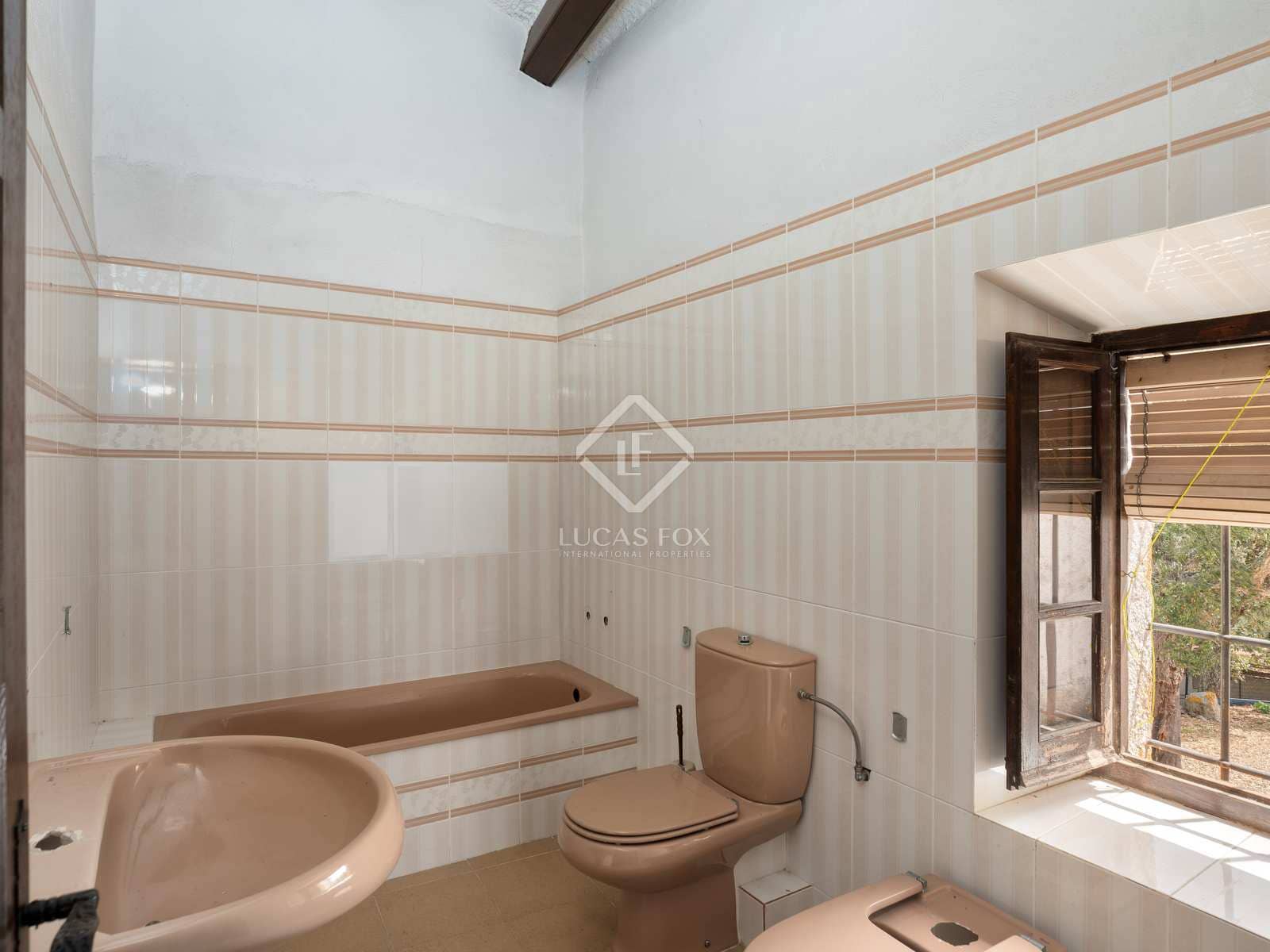 5 soveværelse Finca/Landehus til salg i Llagostera - € 1.000.000 (Ref: 7709803)