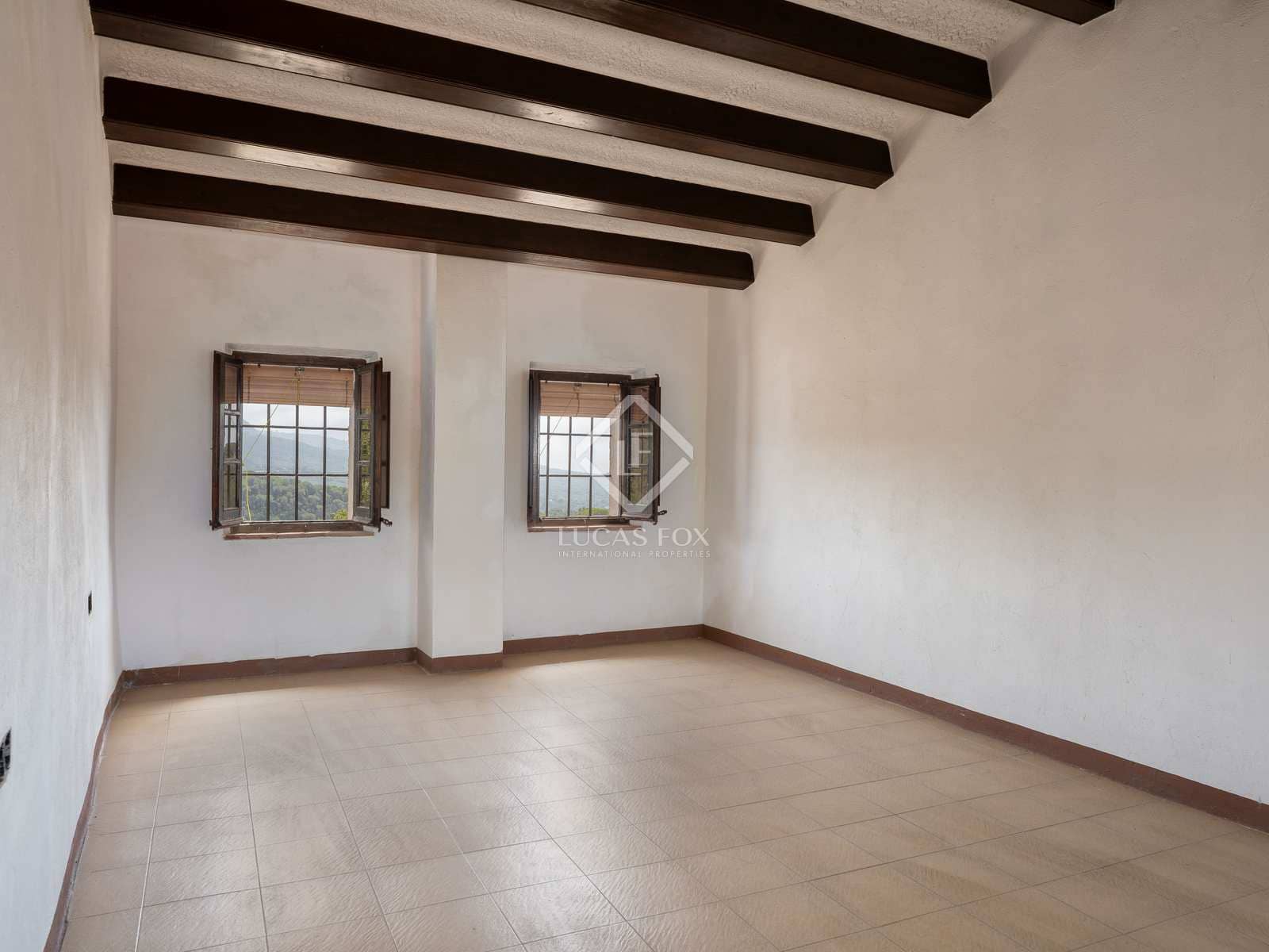 5 soveværelse Finca/Landehus til salg i Llagostera - € 1.000.000 (Ref: 7709803)