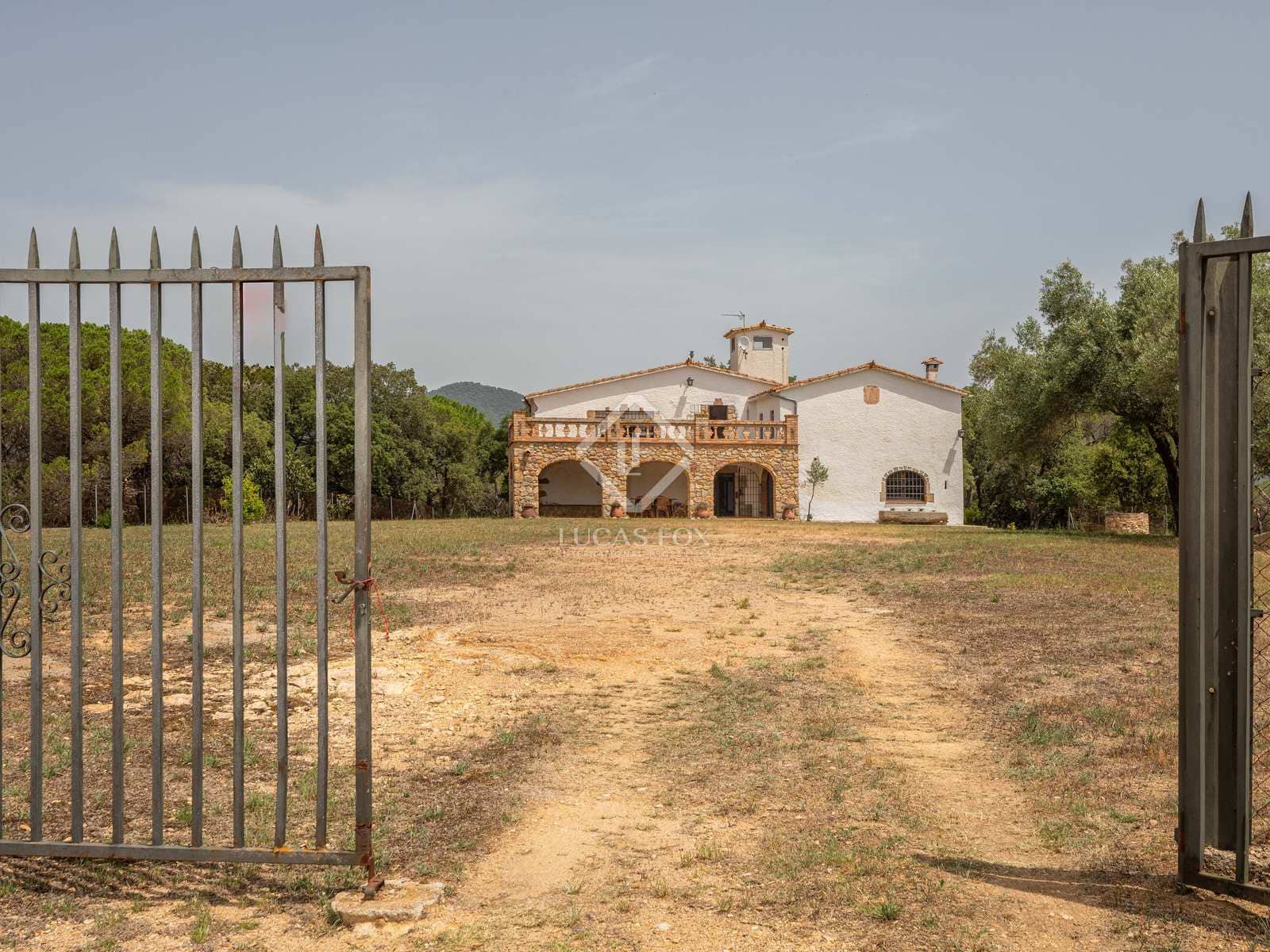 5 soveværelse Finca/Landehus til salg i Llagostera - € 1.000.000 (Ref: 7709803)