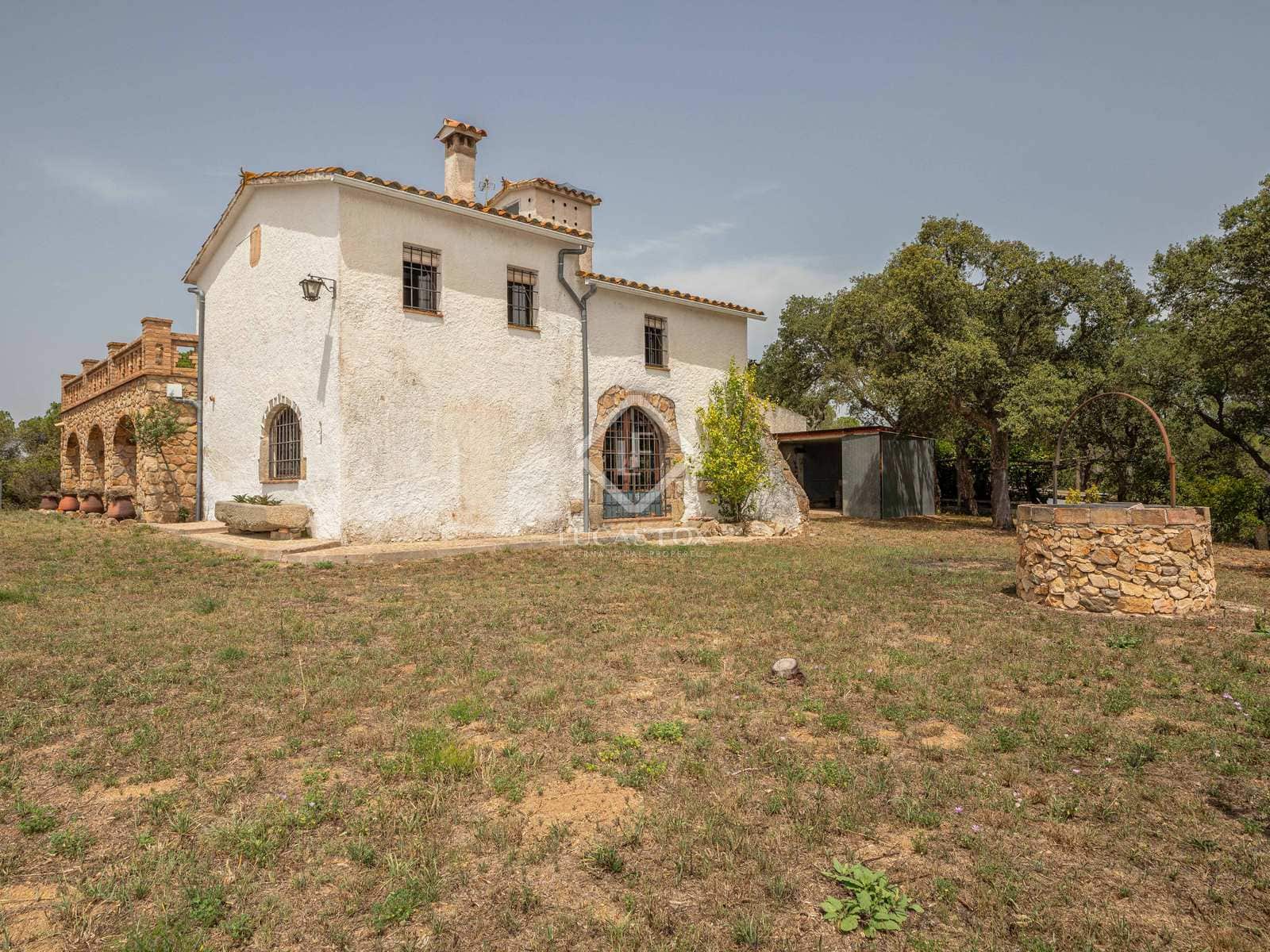 5 soveværelse Finca/Landehus til salg i Llagostera - € 1.000.000 (Ref: 7709803)