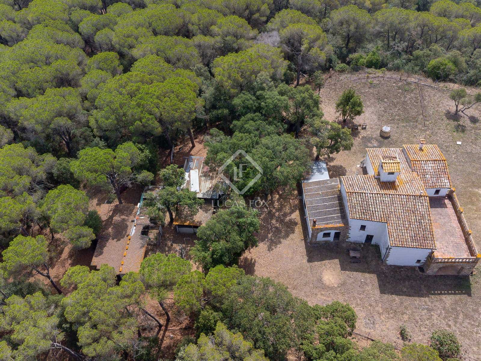 5 soveværelse Finca/Landehus til salg i Llagostera - € 1.000.000 (Ref: 7709803)