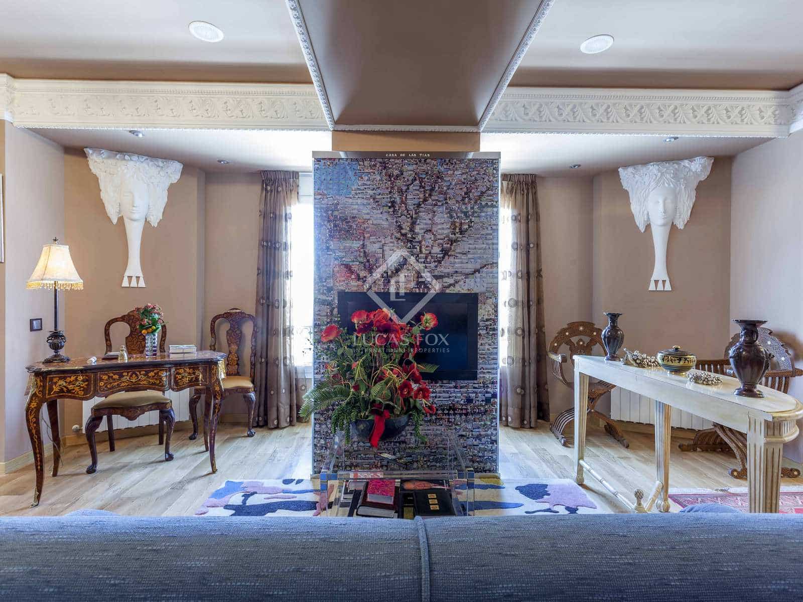 2 slaapkamer Appartement te huur in Valencia stad - € 1.800 (Ref: 7709812)