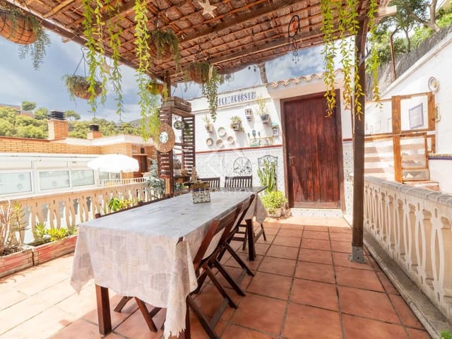7 Zimmer Villa zu verkaufen in Castelldefels mit Pool Garage - 1.070.000 € (Ref: 7711887)