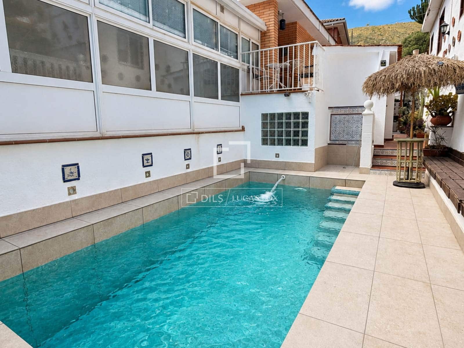 7 Zimmer Villa zu verkaufen in Castelldefels mit Pool Garage - 1.070.000 € (Ref: 7711887)