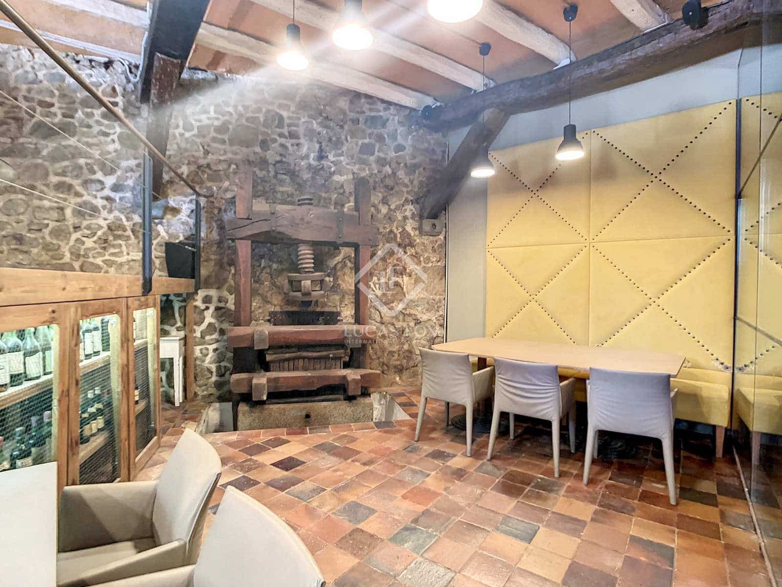 10 soveværelse Villa til salg i Sant Andreu de Llavaneres med garage - € 750.000 (Ref: 7711889)