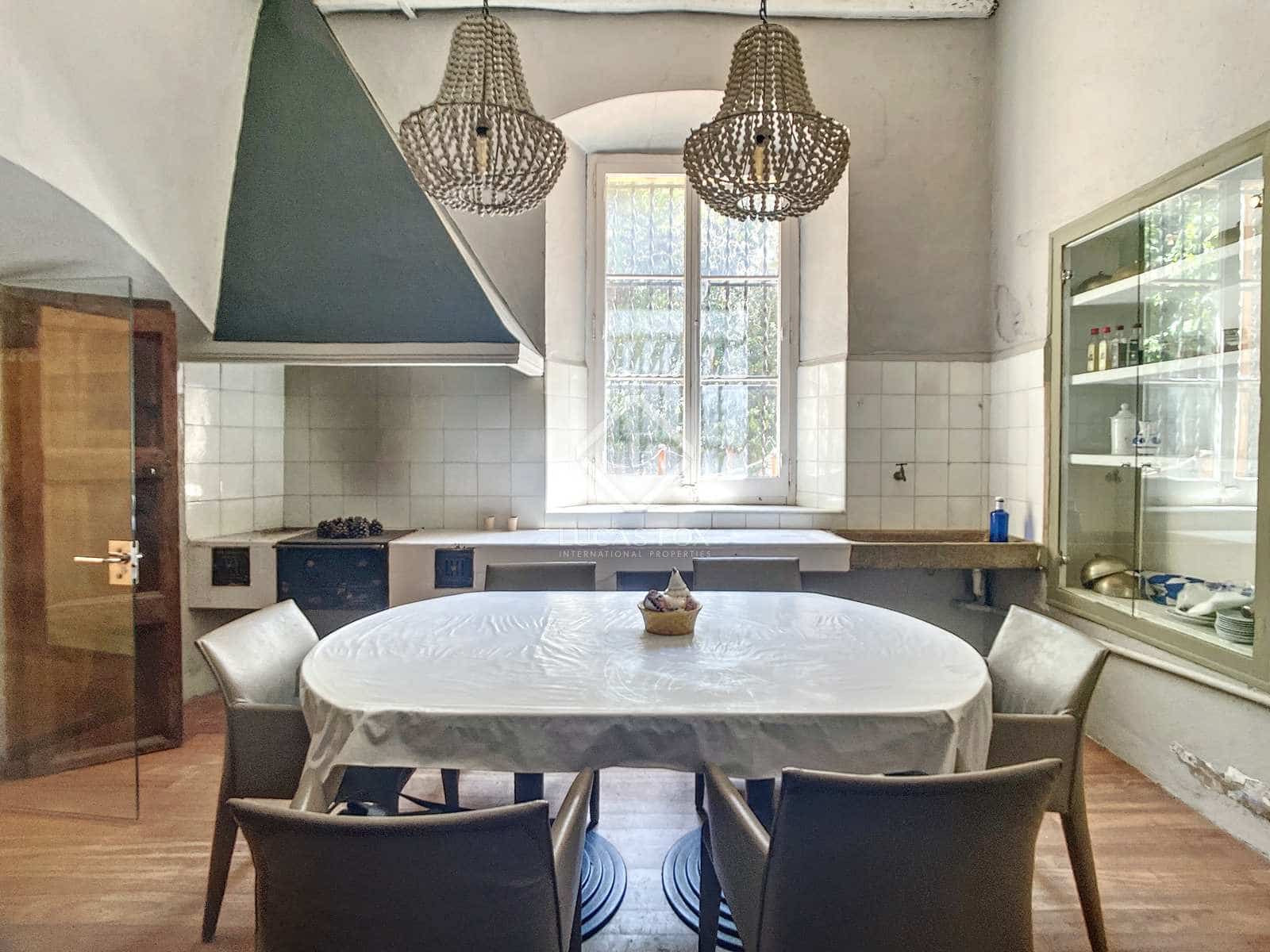 10 soveværelse Villa til salg i Sant Andreu de Llavaneres med garage - € 750.000 (Ref: 7711889)