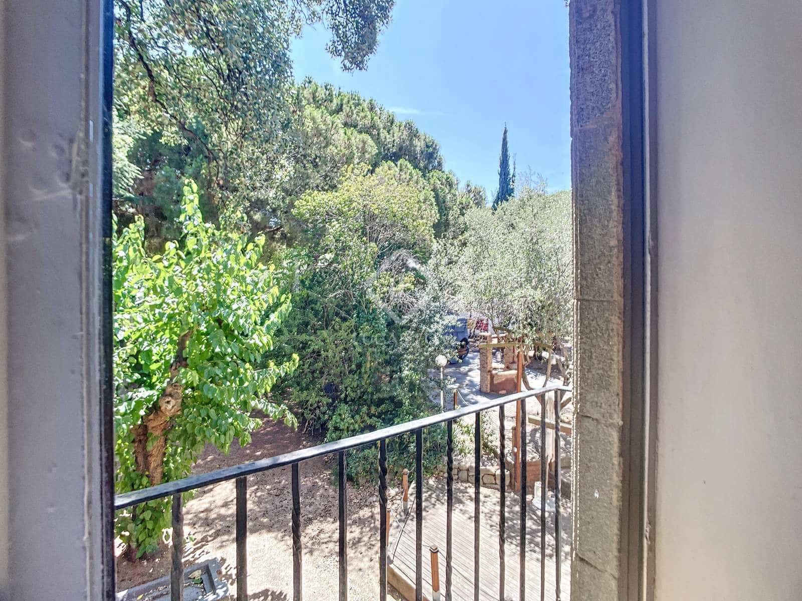 10 soveværelse Villa til salg i Sant Andreu de Llavaneres med garage - € 750.000 (Ref: 7711889)