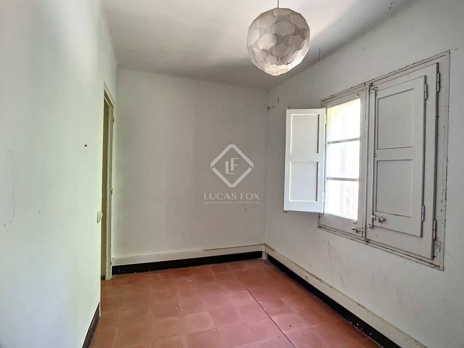 10 soveværelse Villa til salg i Sant Andreu de Llavaneres med garage - € 750.000 (Ref: 7711889)