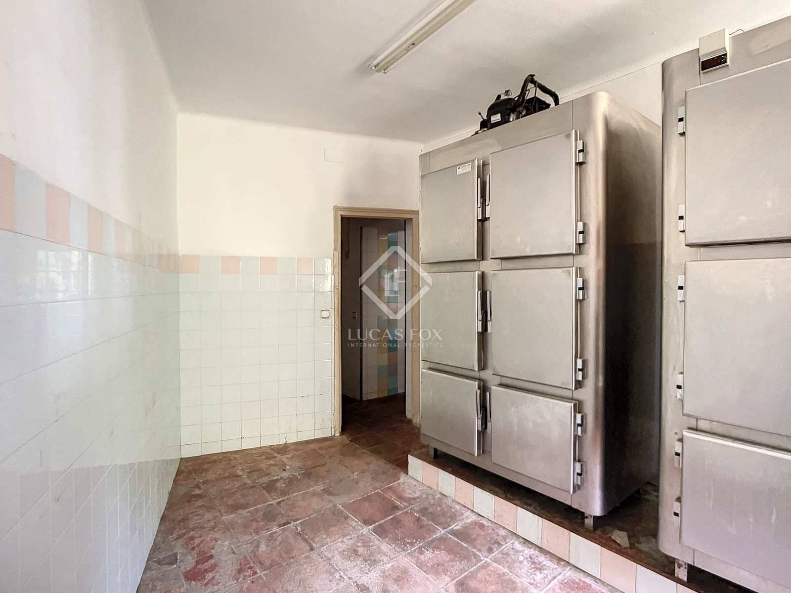 10 soveværelse Villa til salg i Sant Andreu de Llavaneres med garage - € 750.000 (Ref: 7711889)