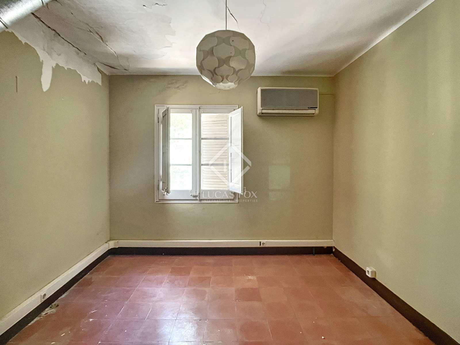 10 soveværelse Villa til salg i Sant Andreu de Llavaneres med garage - € 750.000 (Ref: 7711889)