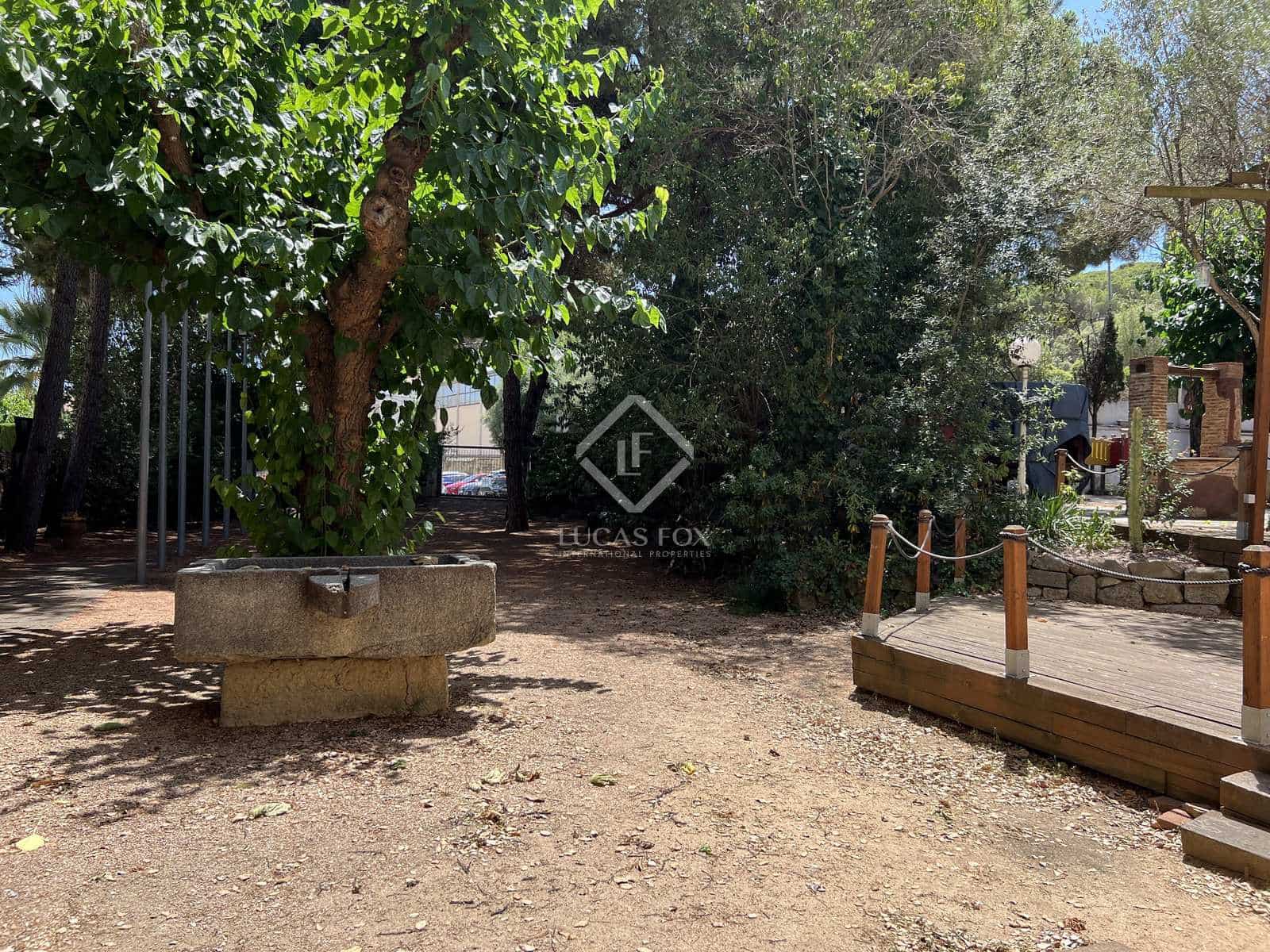 10 soveværelse Villa til salg i Sant Andreu de Llavaneres med garage - € 750.000 (Ref: 7711889)