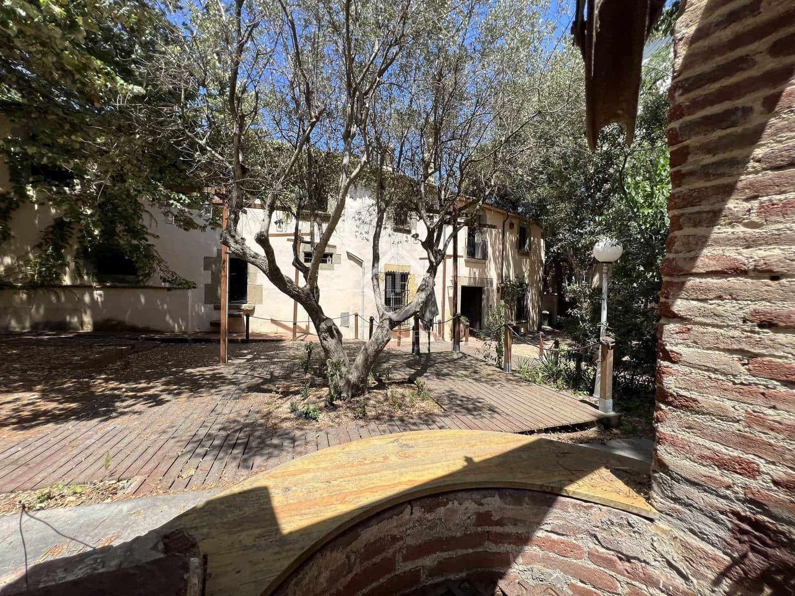 10 soveværelse Villa til salg i Sant Andreu de Llavaneres med garage - € 750.000 (Ref: 7711889)