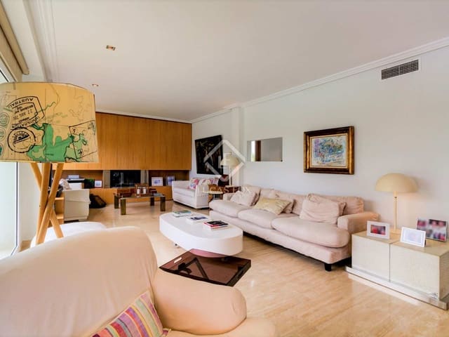 5 bedroom Villa for sale in Tarragona city with pool garage - € 1,900,000 (Ref: 7711894)