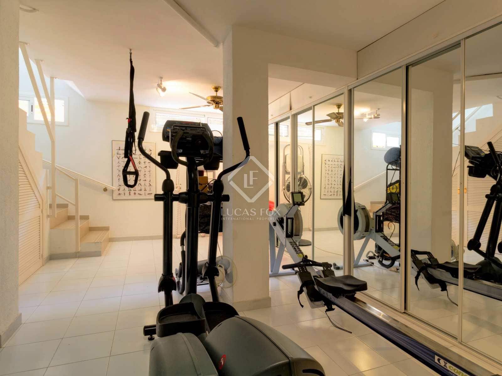 5 soveværelse Villa til salg i Tarragona by med swimmingpool garage - € 1.900.000 (Ref: 7711894)