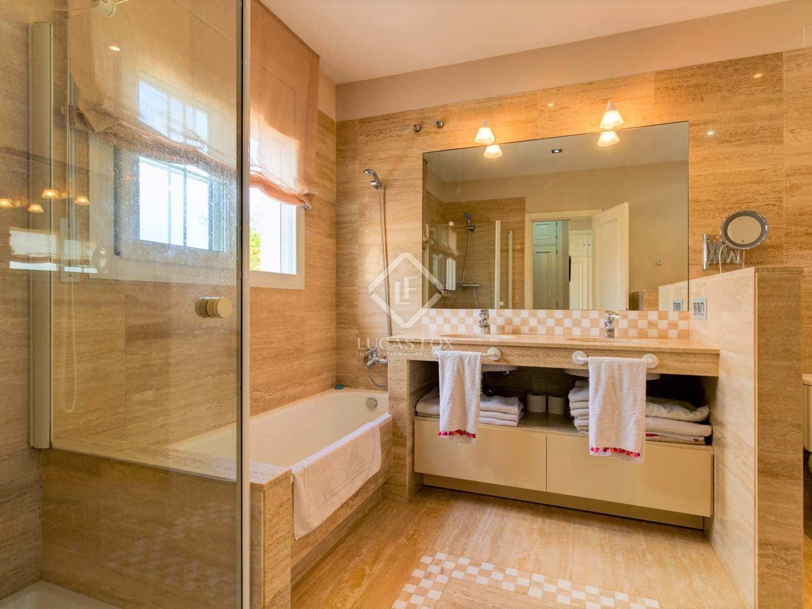 5 soveværelse Villa til salg i Tarragona by med swimmingpool garage - € 1.900.000 (Ref: 7711894)