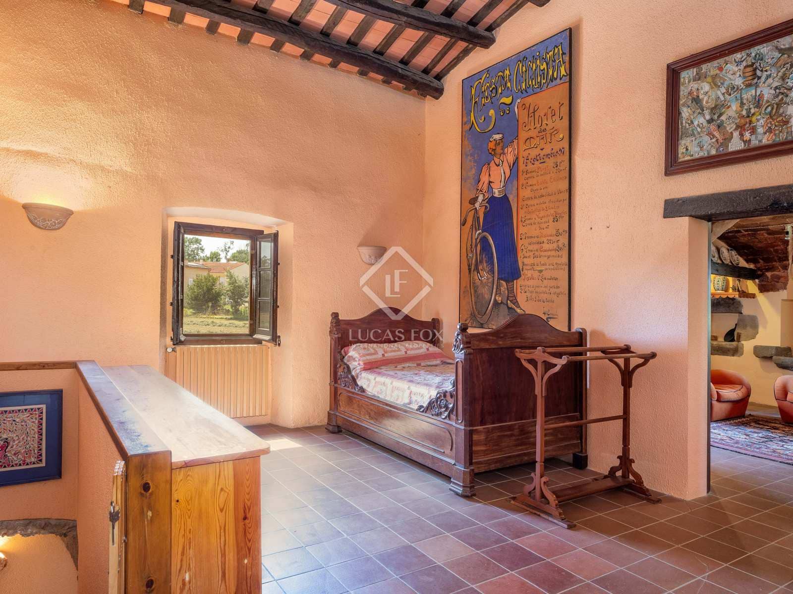 4 soveværelse Finca/Landehus til salg i Flaca med swimmingpool garage - € 850.000 (Ref: 7713954)