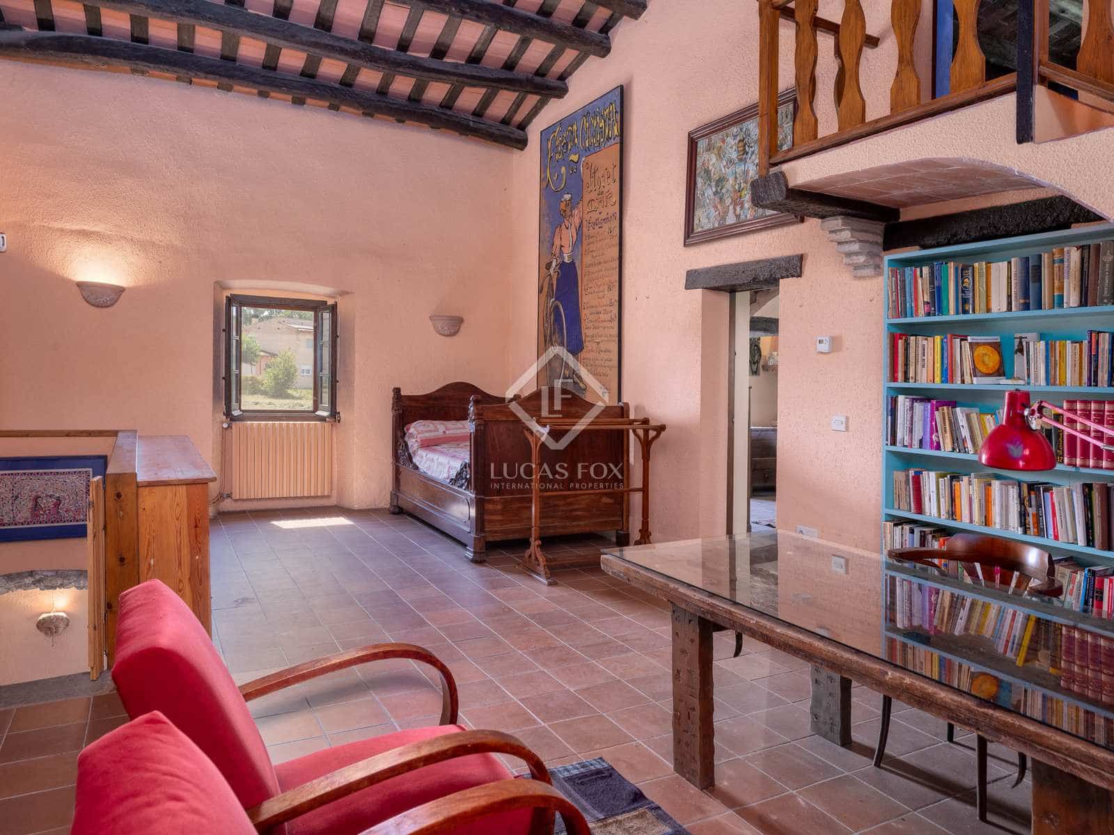 4 soveværelse Finca/Landehus til salg i Flaca med swimmingpool garage - € 850.000 (Ref: 7713954)