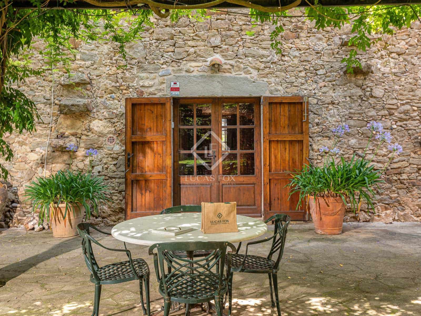 4 soveværelse Finca/Landehus til salg i Flaca med swimmingpool garage - € 850.000 (Ref: 7713954)