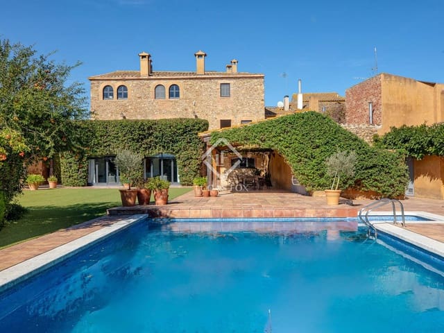 5 bedroom Villa for sale in Ullastret with pool garage - € 3,450,000 (Ref: 7716595)