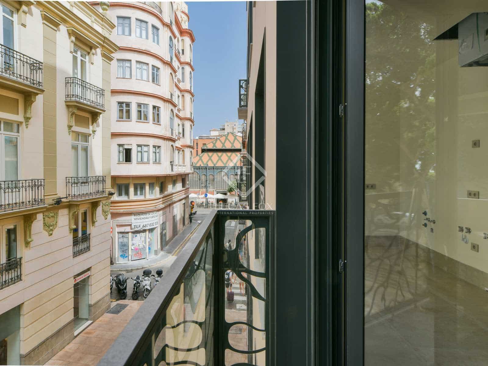 Commercieel te koop in Malaga stad met garage - € 855.000 (Ref: 7716598)