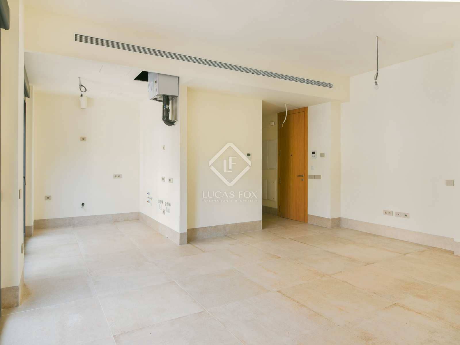 Commercieel te koop in Malaga stad met garage - € 855.000 (Ref: 7716598)