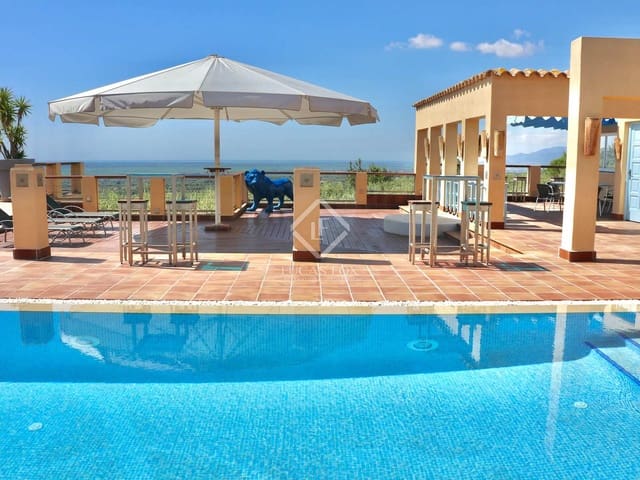 11 soverom Villa til salgs i Tortosa med svømmebasseng garasje - € 1 375 000 (Ref: 7720709)