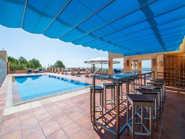 11 soverom Villa til salgs i Tortosa med svømmebasseng garasje - € 1 375 000 (Ref: 7720709)