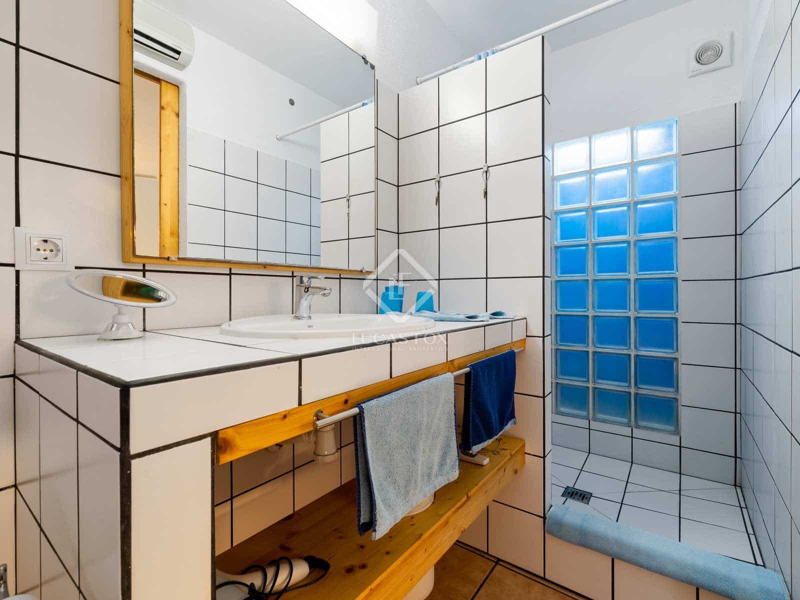 11 soveværelse Villa til salg i Tortosa med swimmingpool garage - € 1.375.000 (Ref: 7720709)