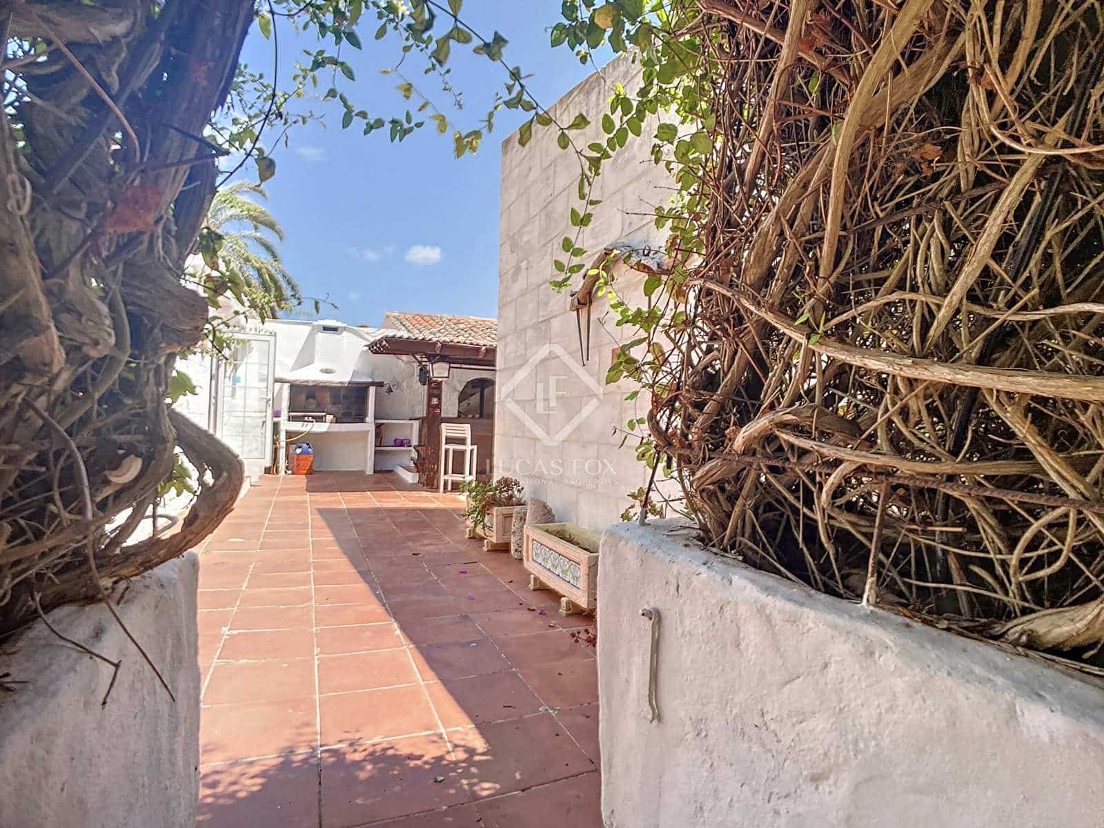 15 soverom Villa til salgs i Mahon / Mao med svømmebasseng garasje - € 6 500 000 (Ref: 7722672)