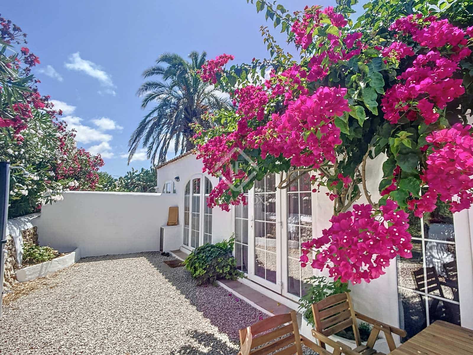 15 soverom Villa til salgs i Mahon / Mao med svømmebasseng garasje - € 6 500 000 (Ref: 7722672)