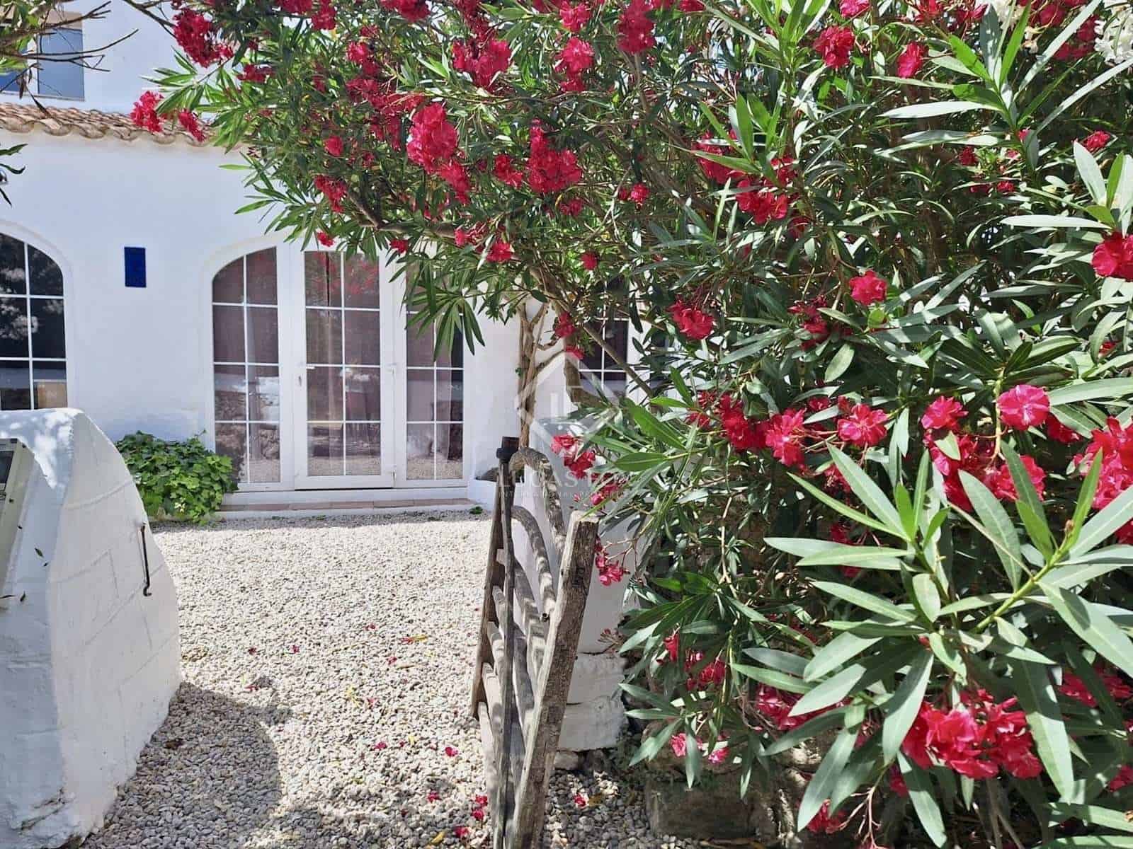 15 soverom Villa til salgs i Mahon / Mao med svømmebasseng garasje - € 6 500 000 (Ref: 7722672)