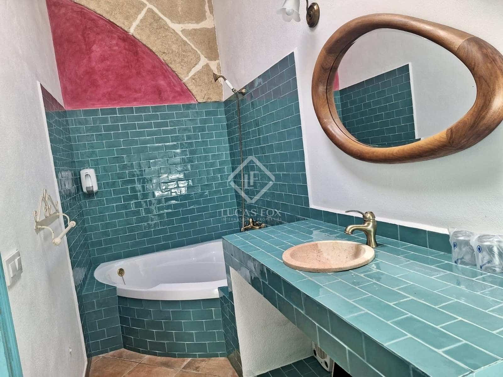 15 soverom Villa til salgs i Mahon / Mao med svømmebasseng garasje - € 6 500 000 (Ref: 7722672)