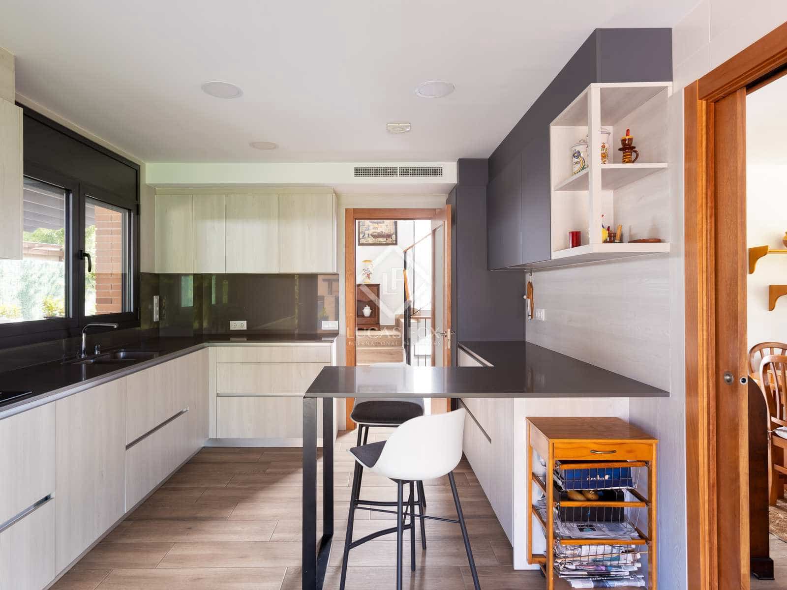 4 soverom Villa til salgs i Cabrera de Mar med svømmebasseng garasje - € 1 460 000 (Ref: 7724676)