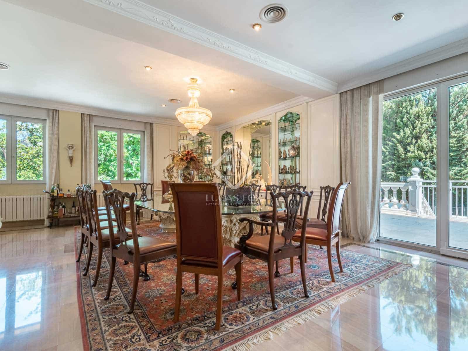 9 quarto Moradia para venda em Pozuelo de Alarcon com piscina - 3 950 000 € (Ref: 7726821)