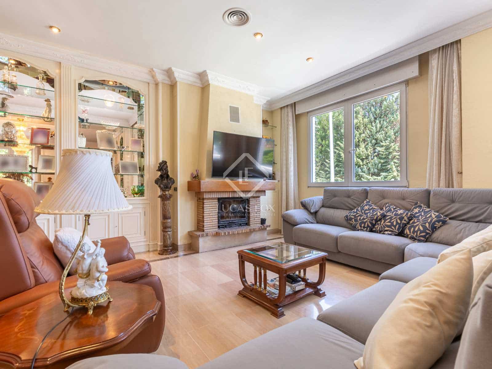 9 quarto Moradia para venda em Pozuelo de Alarcon com piscina - 3 950 000 € (Ref: 7726821)