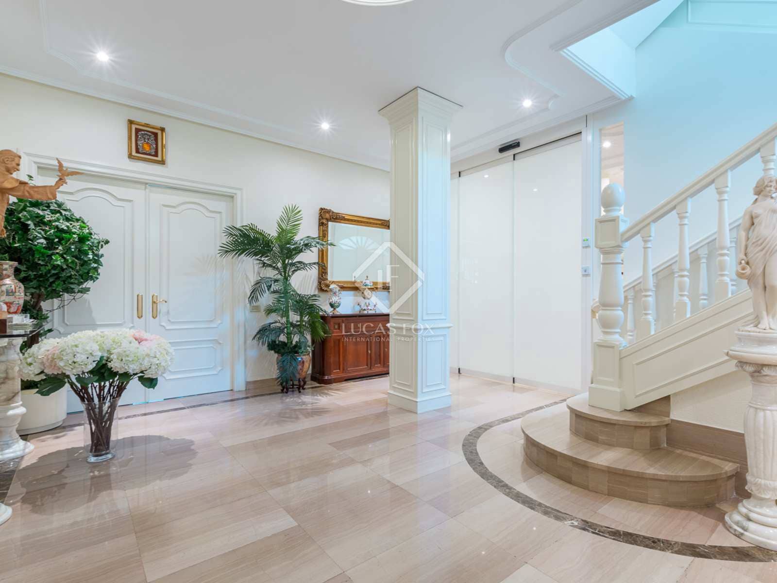 9 quarto Moradia para venda em Pozuelo de Alarcon com piscina - 3 950 000 € (Ref: 7726821)