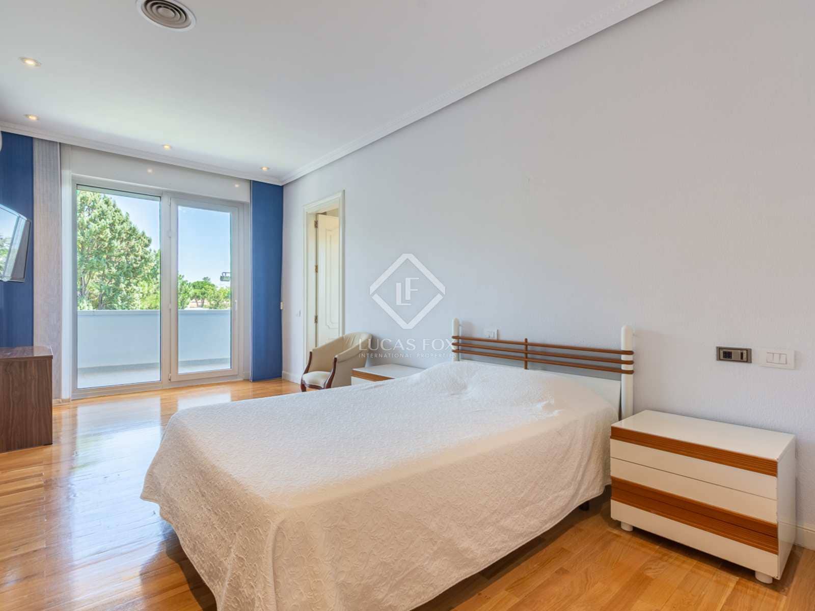 9 quarto Moradia para venda em Pozuelo de Alarcon com piscina - 3 950 000 € (Ref: 7726821)