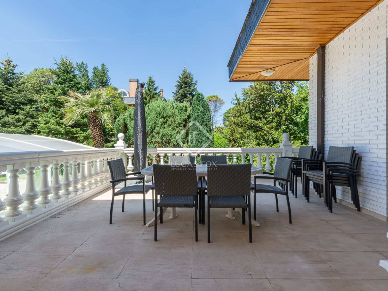 9 quarto Moradia para venda em Pozuelo de Alarcon com piscina - 3 950 000 € (Ref: 7726821)