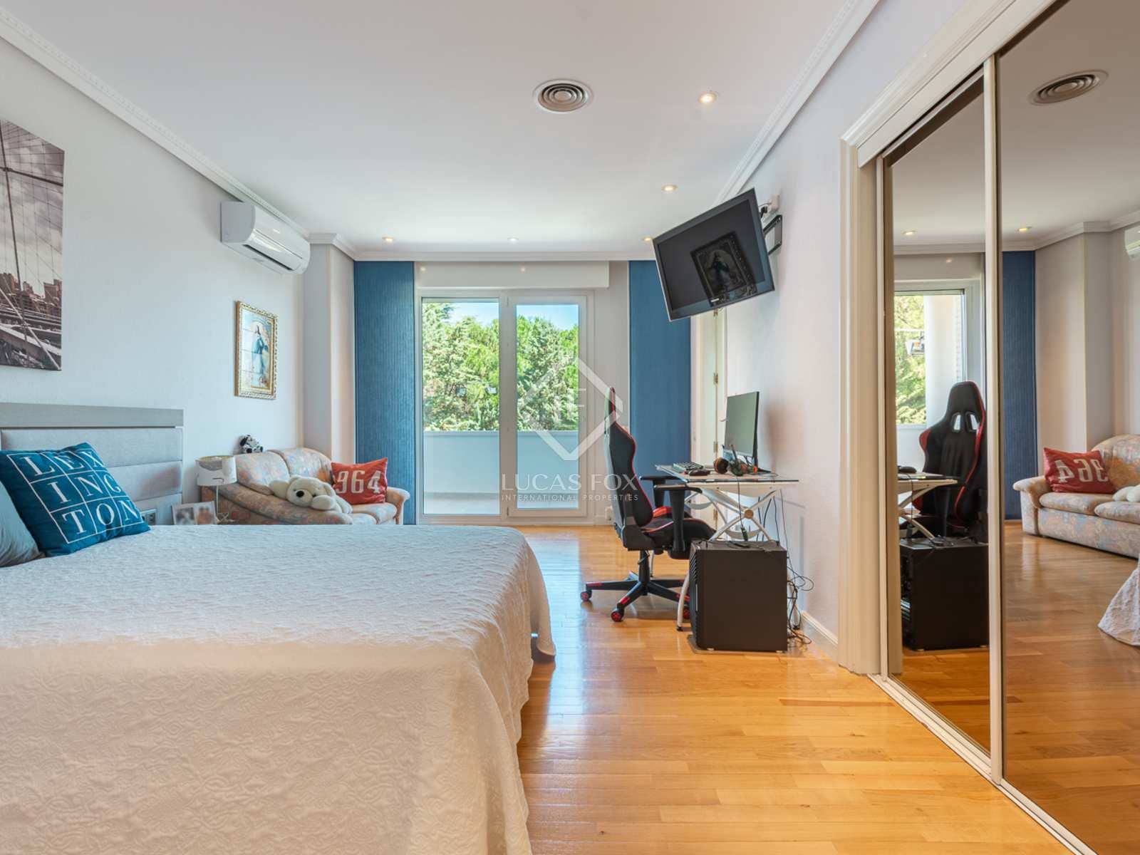 9 quarto Moradia para venda em Pozuelo de Alarcon com piscina - 3 950 000 € (Ref: 7726821)