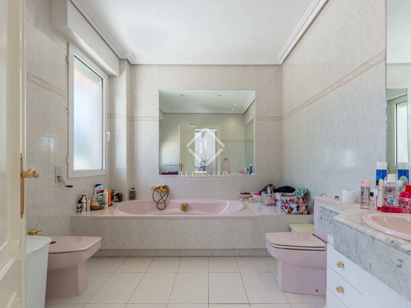 9 quarto Moradia para venda em Pozuelo de Alarcon com piscina - 3 950 000 € (Ref: 7726821)