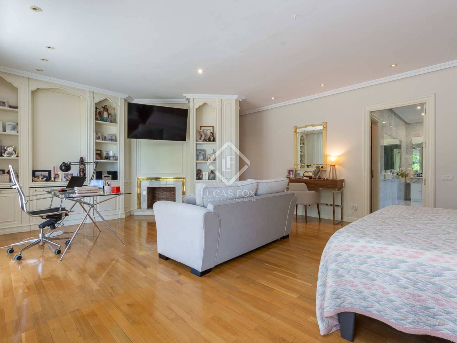 9 quarto Moradia para venda em Pozuelo de Alarcon com piscina - 3 950 000 € (Ref: 7726821)