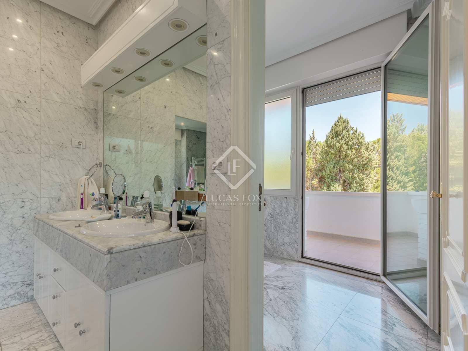 9 quarto Moradia para venda em Pozuelo de Alarcon com piscina - 3 950 000 € (Ref: 7726821)