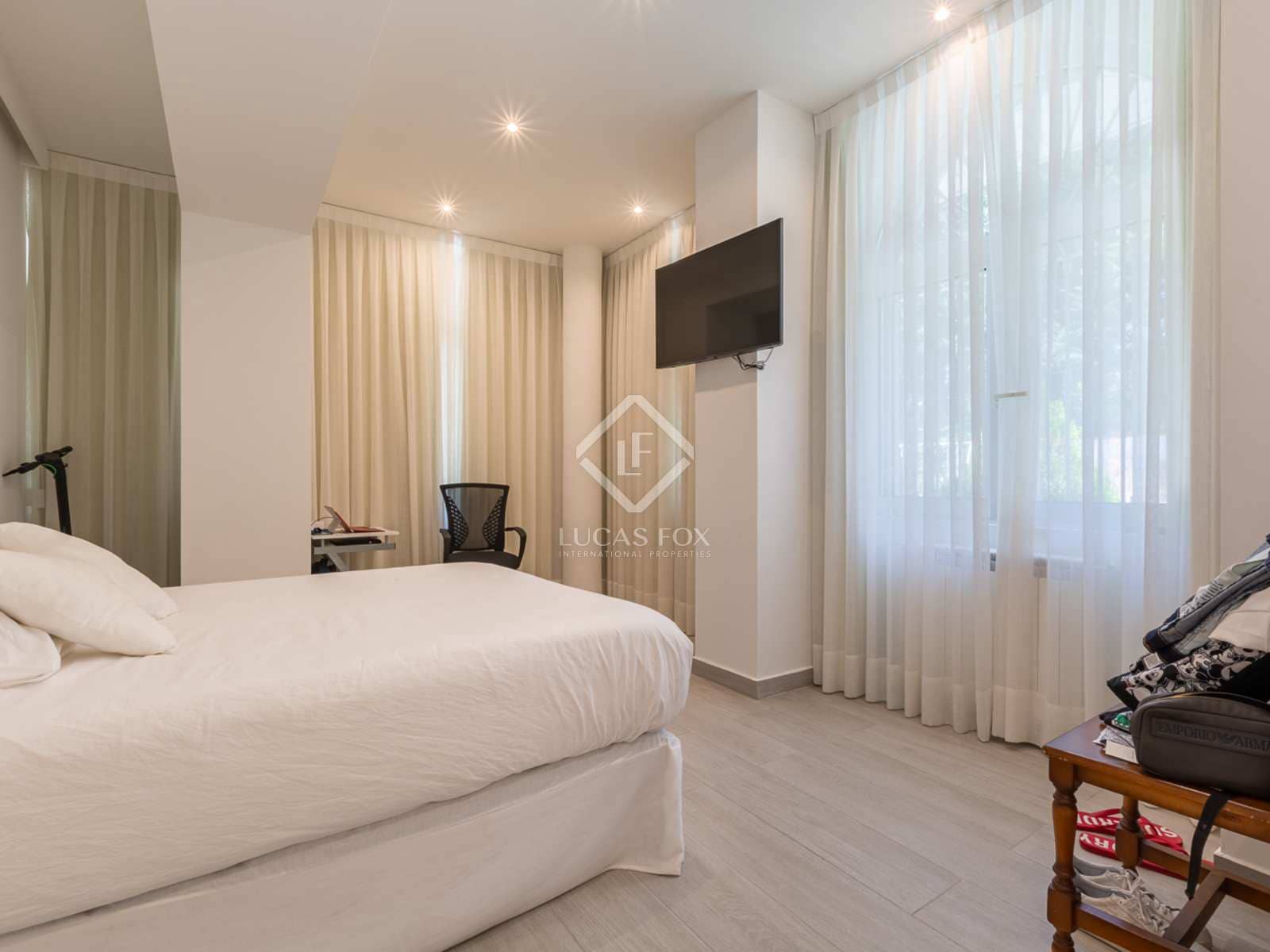 9 quarto Moradia para venda em Pozuelo de Alarcon com piscina - 3 950 000 € (Ref: 7726821)