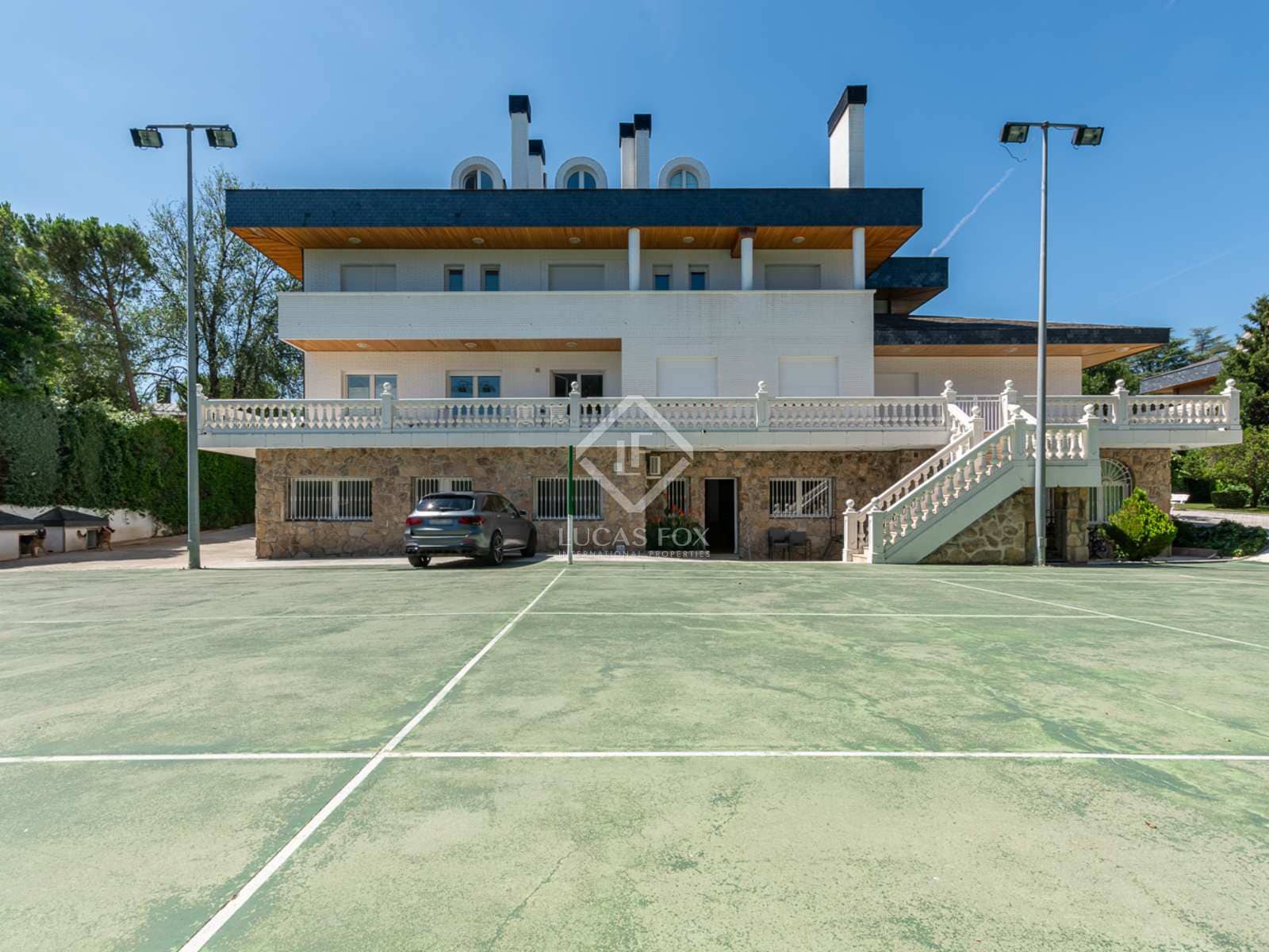 9 quarto Moradia para venda em Pozuelo de Alarcon com piscina - 3 950 000 € (Ref: 7726821)