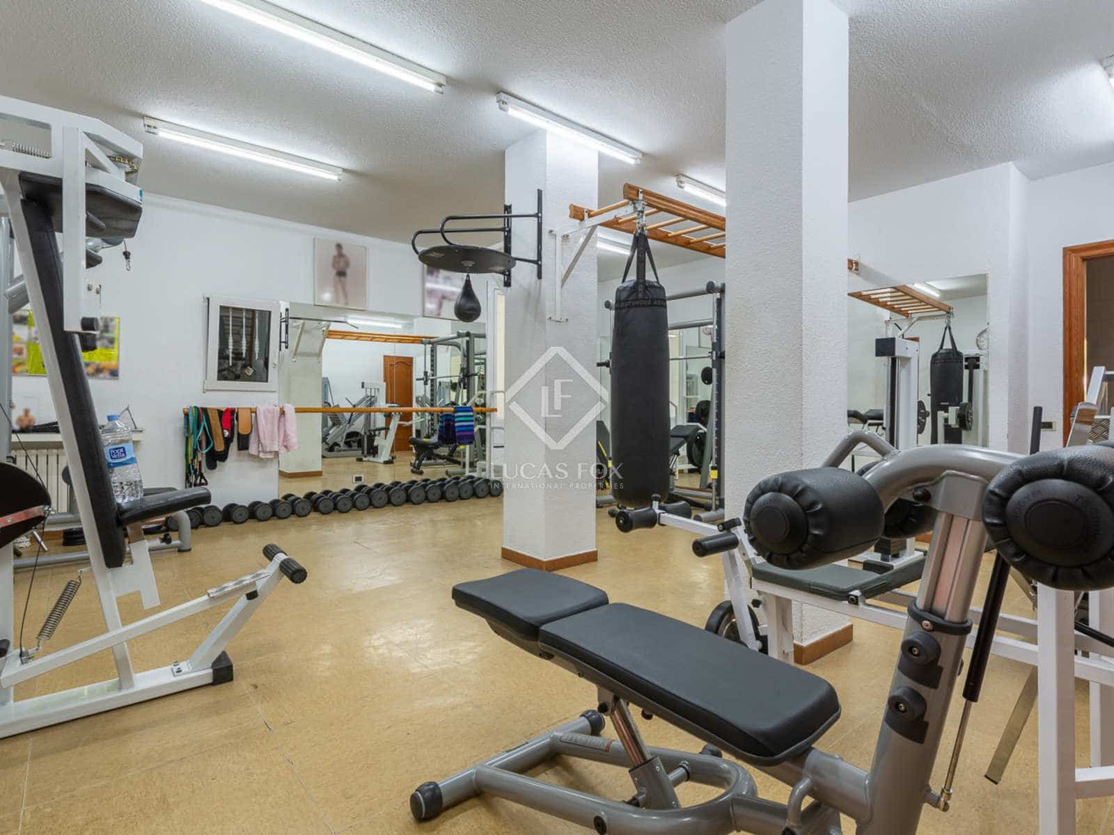 9 quarto Moradia para venda em Pozuelo de Alarcon com piscina - 3 950 000 € (Ref: 7726821)